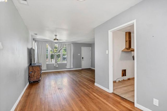 93 Atherton Ave, Pittsburg, CA 94565