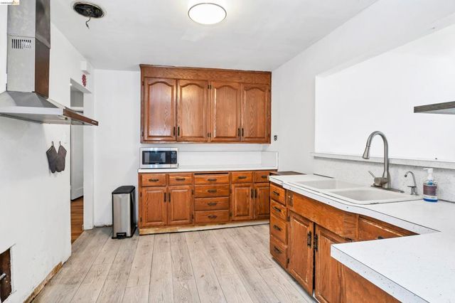 93 Atherton Ave, Pittsburg, CA 94565