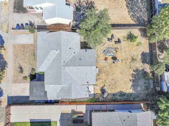 93 Atherton Ave, Pittsburg, CA 94565