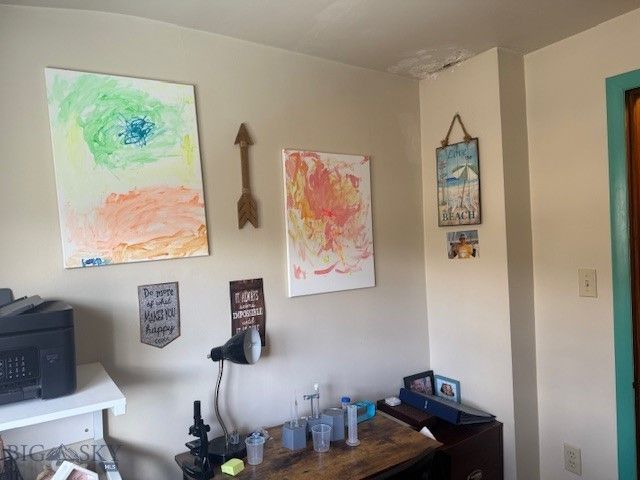 29 Cougar Drive, Anaconda, MT 59711