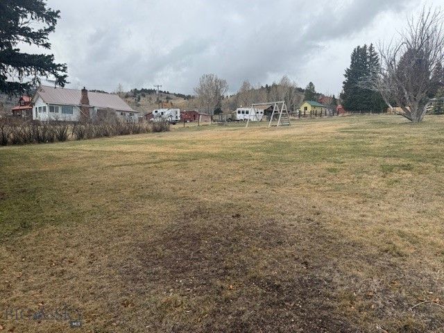 29 Cougar Drive, Anaconda, MT 59711