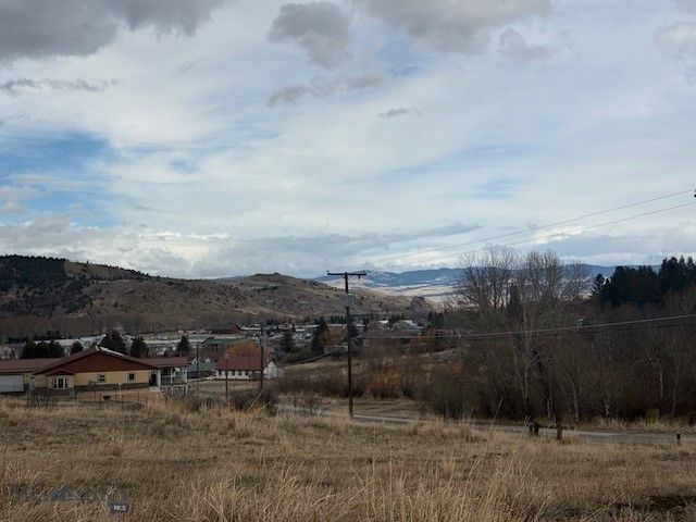 29 Cougar Drive, Anaconda, MT 59711