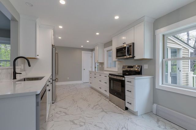 50 Piscataqua Road, Dover, NH 03820