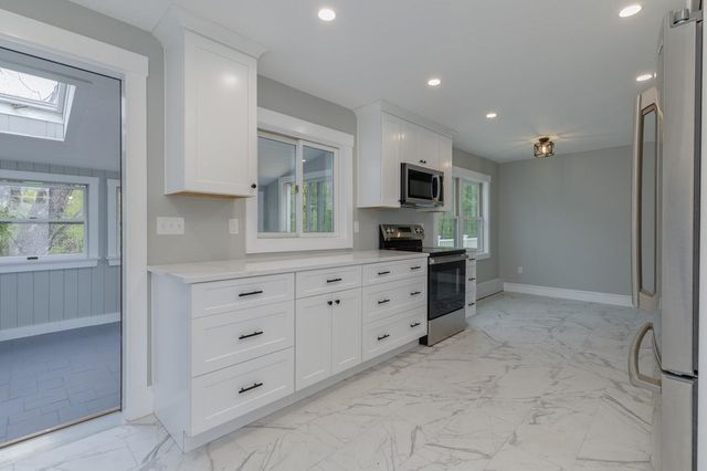 50 Piscataqua Road, Dover, NH 03820