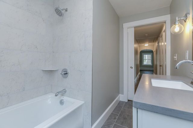 50 Piscataqua Road, Dover, NH 03820