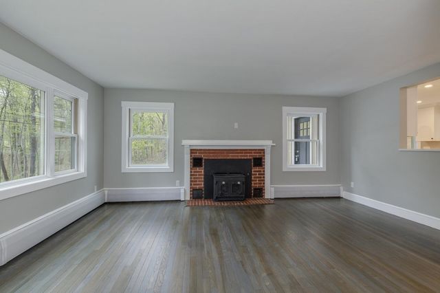 50 Piscataqua Road, Dover, NH 03820