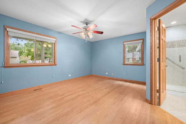 1602 BRITTANY Court D1, Wheeling, IL 60090