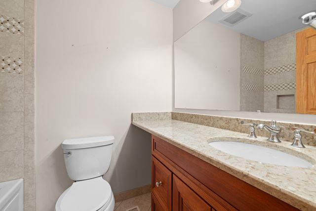 1602 BRITTANY Court D1, Wheeling, IL 60090