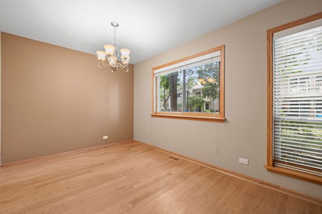 1602 BRITTANY Court D1, Wheeling, IL 60090