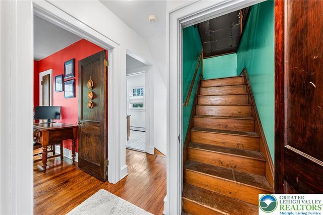 1204 West Market Street, Bethlehem City, PA 18018