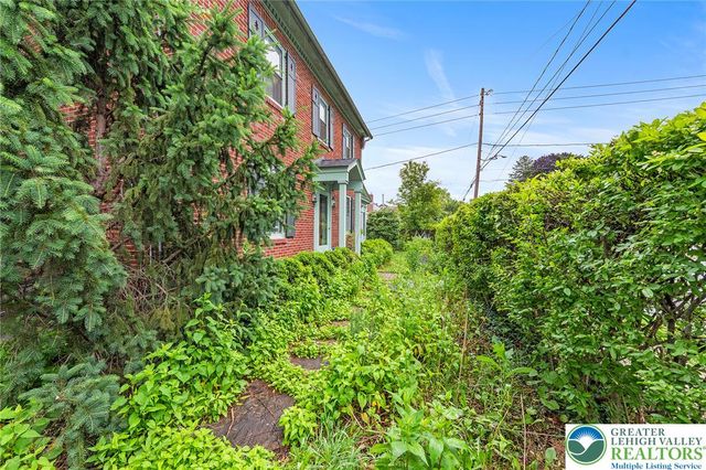 1204 West Market Street, Bethlehem City, PA 18018