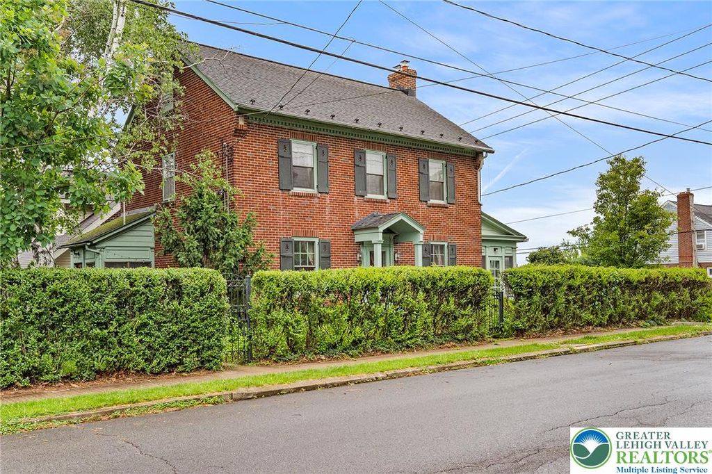 1204 West Market Street, Bethlehem City, PA 18018