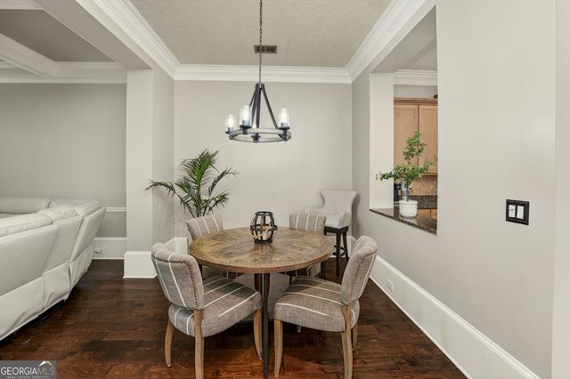 415 Falling Water Avenue, Woodstock, GA 30189