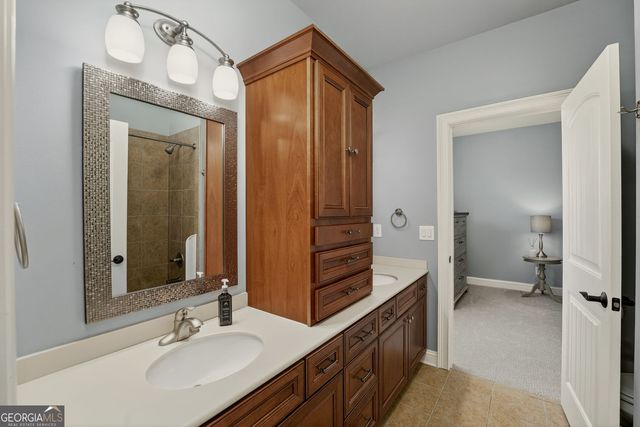 415 Falling Water Avenue, Woodstock, GA 30189