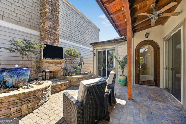 415 Falling Water Avenue, Woodstock, GA 30189