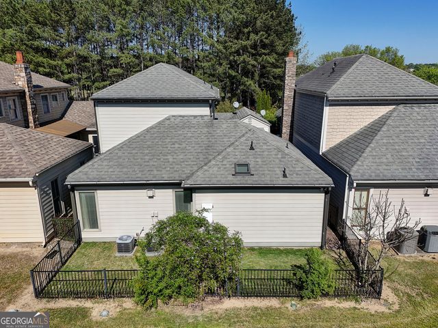 415 Falling Water Avenue, Woodstock, GA 30189
