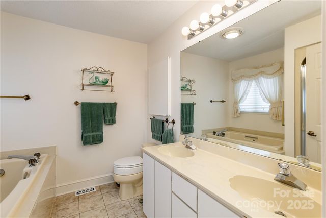 1 Westridge Court Unit B, Hendersonville, NC 28791