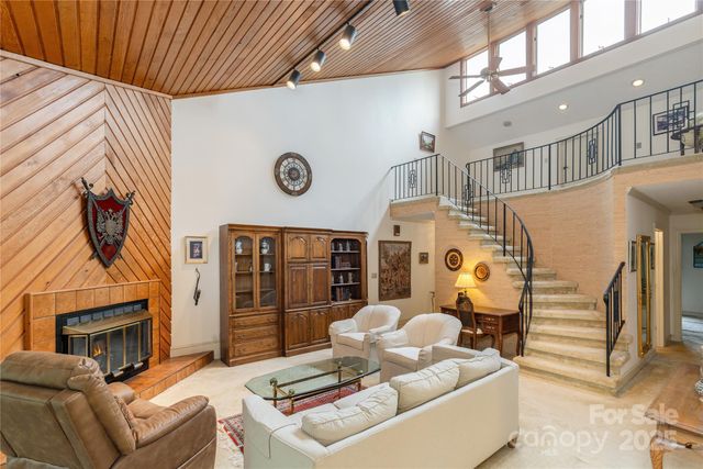 1 Westridge Court Unit B, Hendersonville, NC 28791