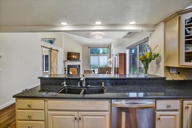 1529 Trimingham Drive, Pleasanton, CA 94566