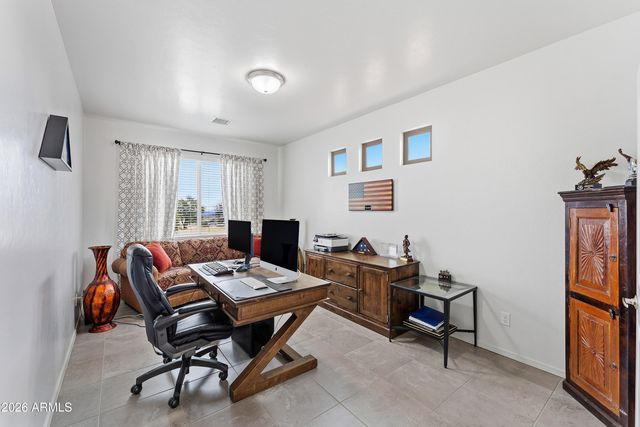 6532 E Saddlehorn Circle, Hereford, AZ 85615