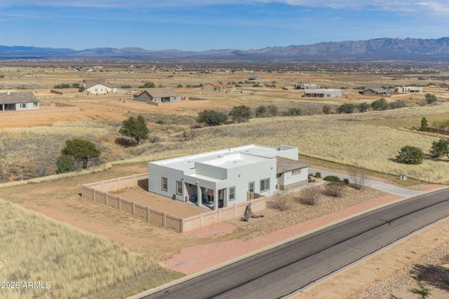 6532 E Saddlehorn Circle, Hereford, AZ 85615