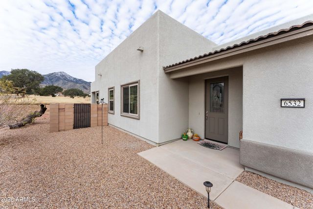 6532 E Saddlehorn Circle, Hereford, AZ 85615