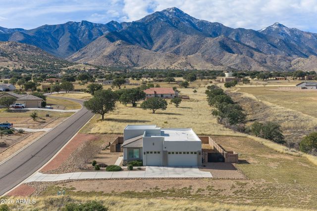 6532 E Saddlehorn Circle, Hereford, AZ 85615