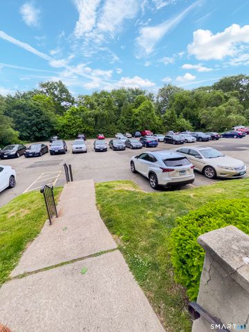 300 Meadowside Road 212, Milford, CT 06460
