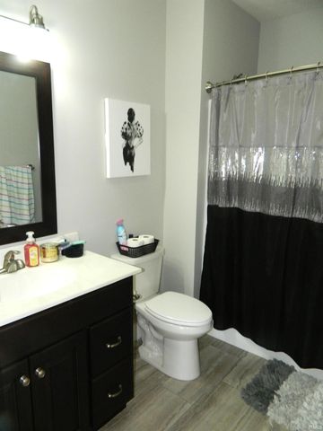 903 W Baywood Drive, Bloomington, IN 47403