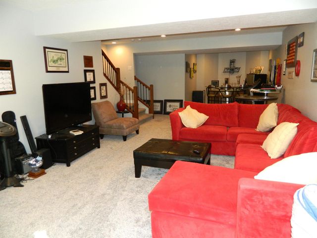 903 W Baywood Drive, Bloomington, IN 47403