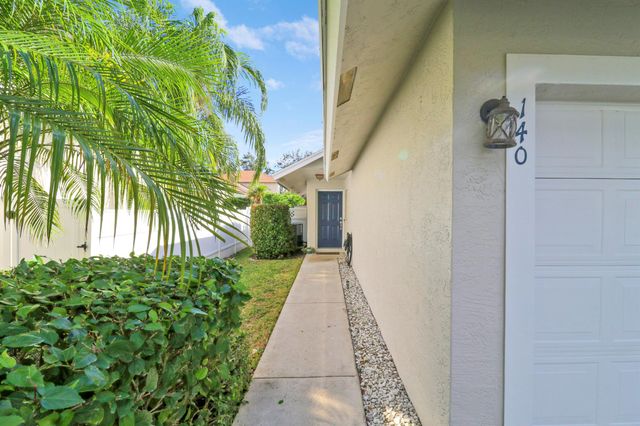 140 Pennock Landing Circle, Jupiter, FL 33458