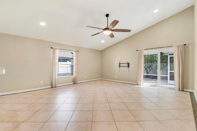 140 Pennock Landing Circle, Jupiter, FL 33458