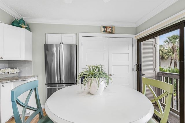 1135 LAKE HOUSE CIRCLE C115, Sarasota, FL 34242
