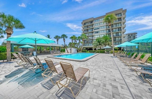1135 LAKE HOUSE CIRCLE C115, Sarasota, FL 34242