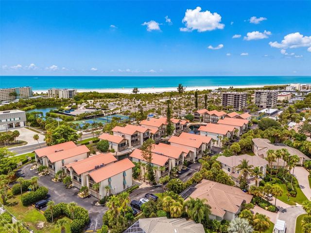 1135 LAKE HOUSE CIRCLE C115, Sarasota, FL 34242