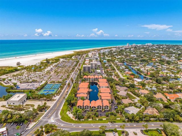 1135 LAKE HOUSE CIRCLE C115, Sarasota, FL 34242