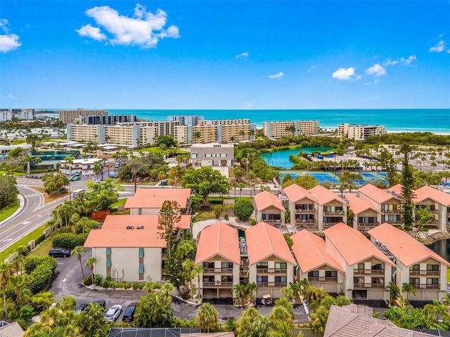 1135 LAKE HOUSE CIRCLE C115, Sarasota, FL 34242