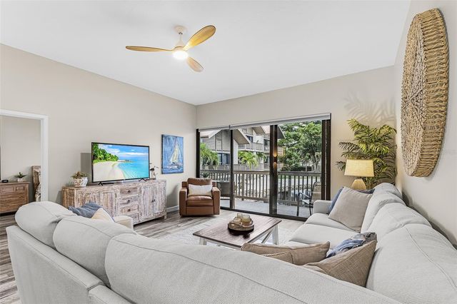 1135 LAKE HOUSE CIRCLE C115, Sarasota, FL 34242