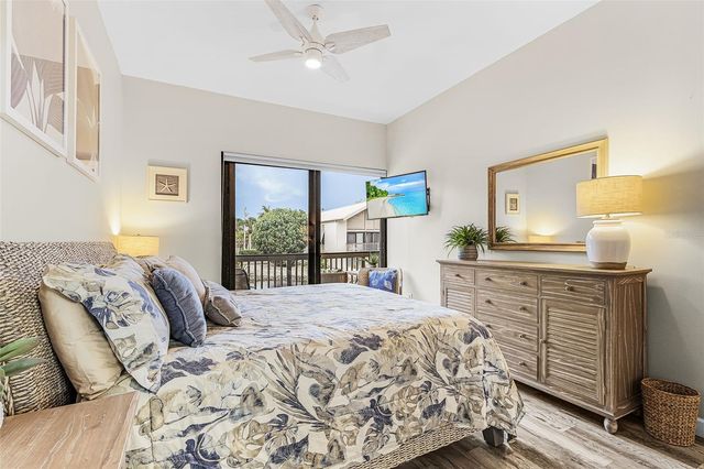 1135 LAKE HOUSE CIRCLE C115, Sarasota, FL 34242