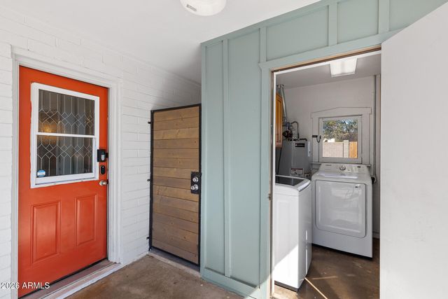 808 E CINNABAR Avenue, Phoenix, AZ 85020