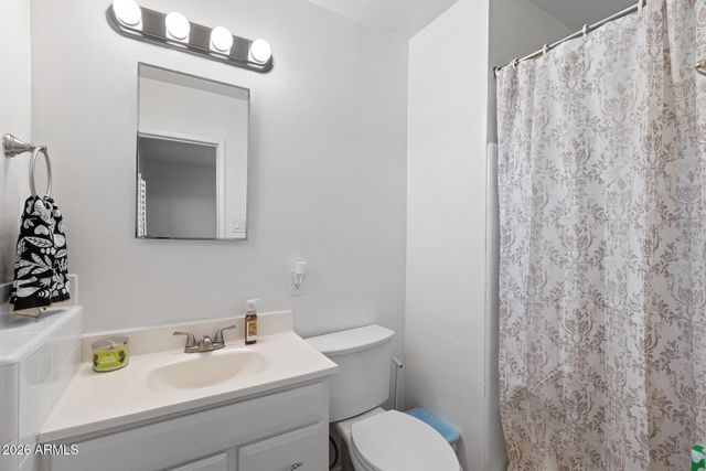 808 E CINNABAR Avenue, Phoenix, AZ 85020