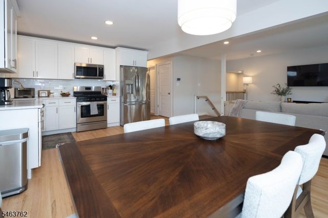 301 N 16Th St, Kenilworth Boro, NJ 07033