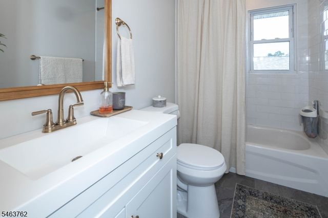 301 N 16Th St, Kenilworth Boro, NJ 07033