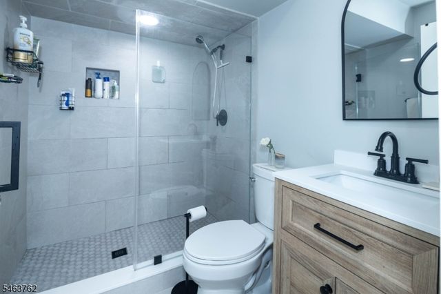 301 N 16Th St, Kenilworth Boro, NJ 07033