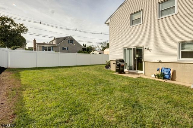 301 N 16Th St, Kenilworth Boro, NJ 07033
