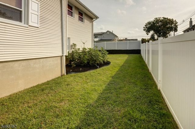 301 N 16Th St, Kenilworth Boro, NJ 07033