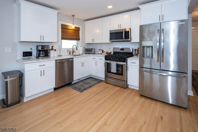 301 N 16Th St, Kenilworth Boro, NJ 07033