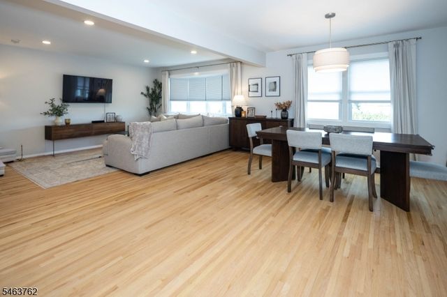 301 N 16Th St, Kenilworth Boro, NJ 07033