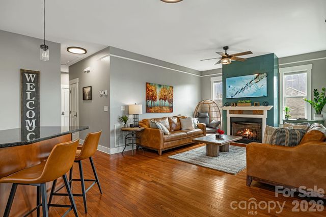 17 Byrdcliffe Lane, Asheville, NC 28805