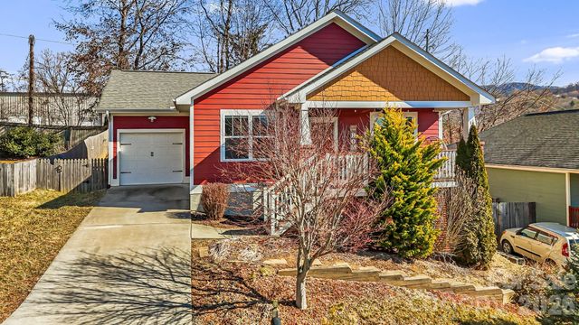17 Byrdcliffe Lane, Asheville, NC 28805
